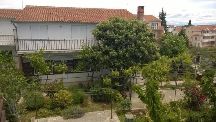 BIR - With Balcony and Parking Space - A1 - Dış Mekan