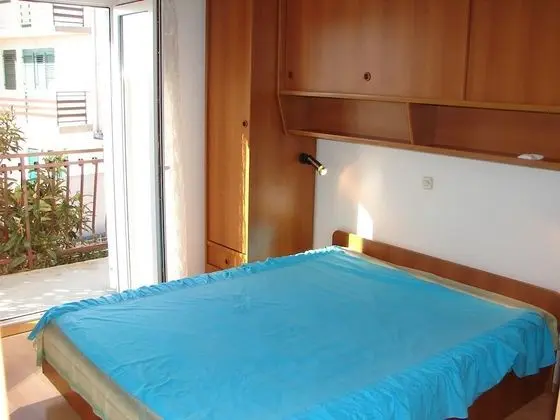 BIR - With Balcony and Parking Space - A1 - Oda