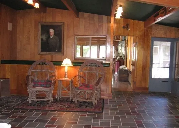 Birchwood Inn - Lobi