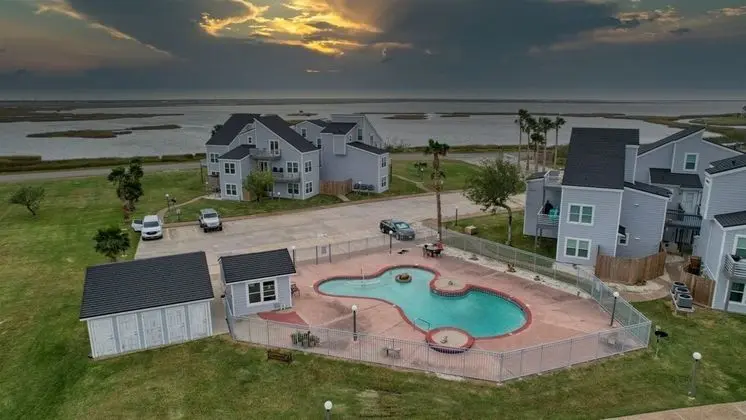 Birds I View - The Villas C4 - Havuz