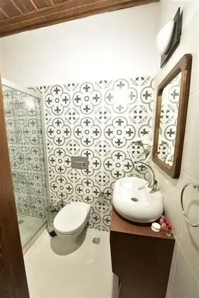 Birgi Lavinya Otel - Banyo Özellikleri