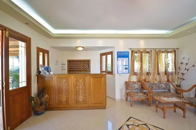 Birikos Studios & Apartments - Lobi
