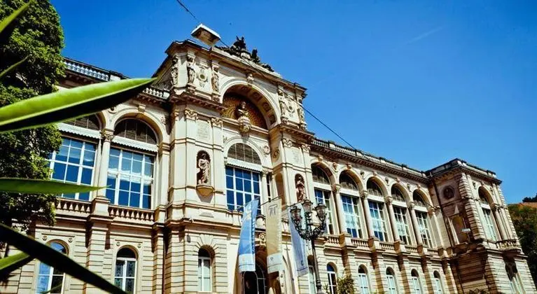 Hotel Bischoff - Genel