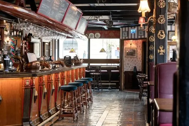 Hotel Bishops Arms, Köping