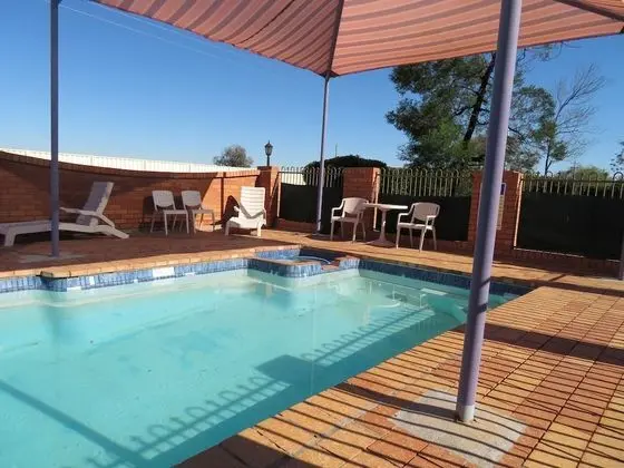 Bishop's Lodge Motor Inn - Havuz