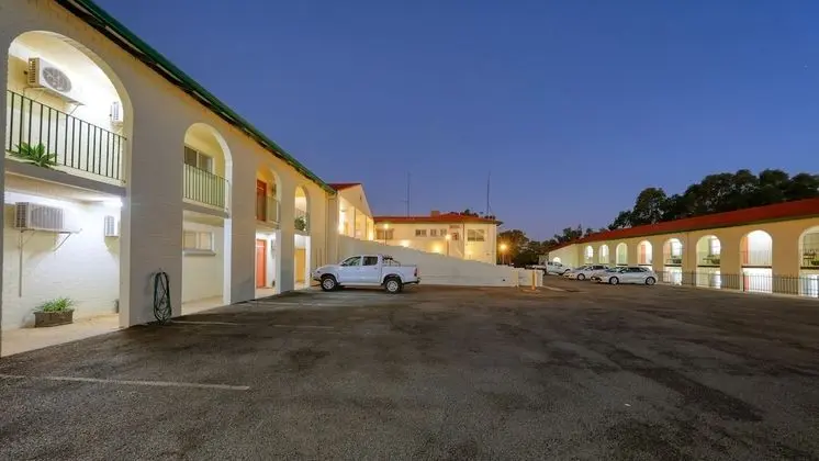 Bishops Lodge Narrandera - Dış Mekan