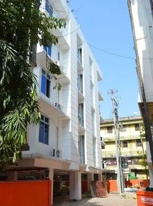 Hotel Biswanath - İç Mekan