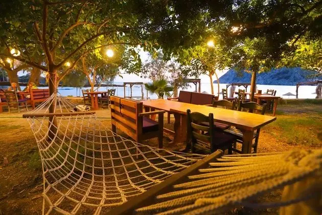 Bizim Cennet Bungalow Gabaklar Koyu - Yerinde Yemek