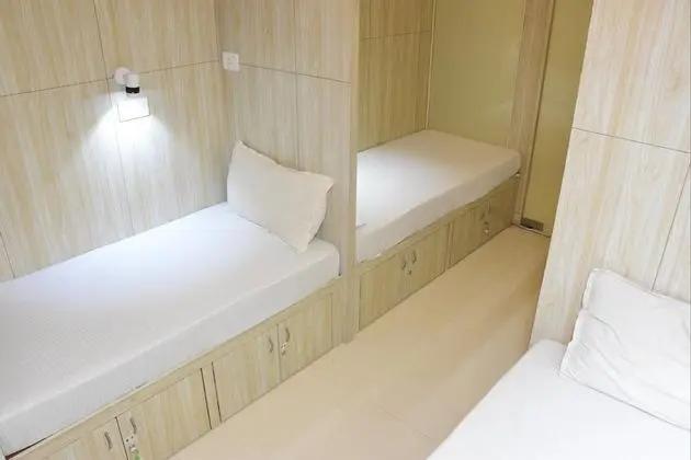 BKC Corporate Hostel - Oda