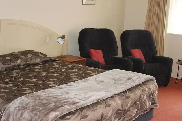 Bks Egmont Motor Lodge - Oda