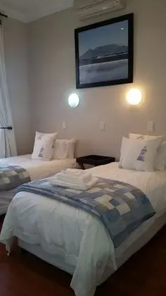 BlaauwVillage Boutique Guest House - Oda