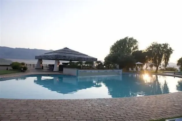 Black Mountain Leisure & Conference Hotel - Havuz