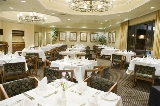 Black Mountain Leisure & Conference Hotel - Yerinde Yemek
