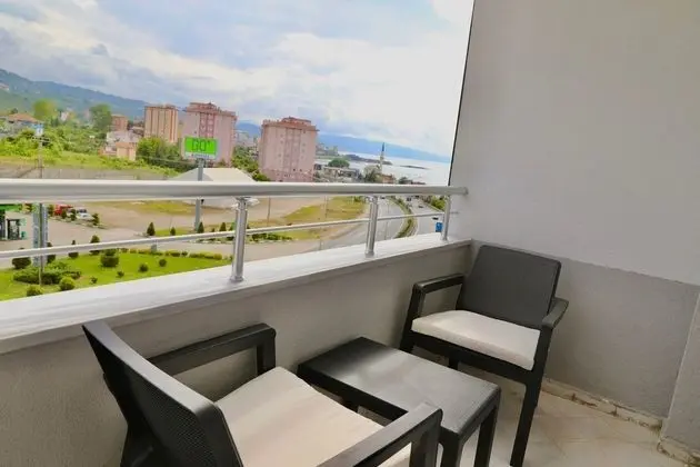 Black Pearly Hotel
