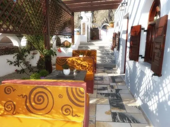 Black Sand Apartments - Yerinde Yemek