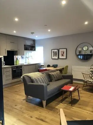 Black Swans Nest - Flt 1 8 St Clement St