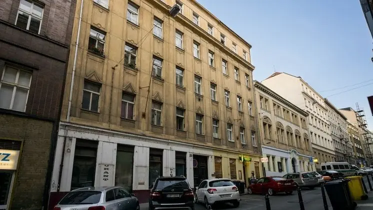 Black & White Apartment by Wenceslas Sq.