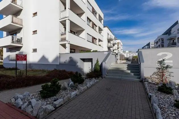Black&white Apartments by Renters - Dış Mekan