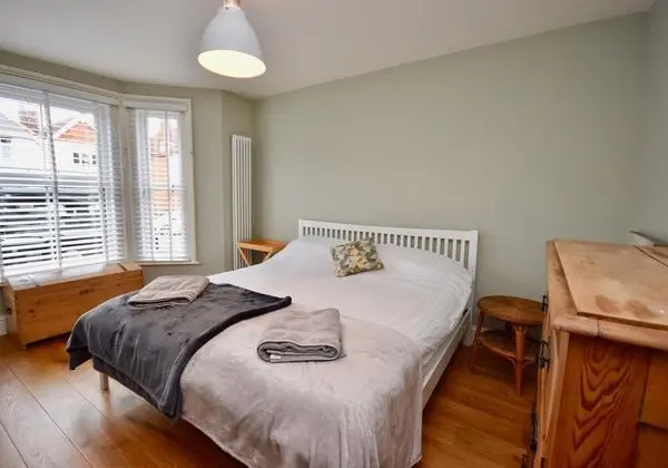 Blackberry 4 Bed Bembridge Holiday Home Sleeps 6 Adults 2 Children - Oda