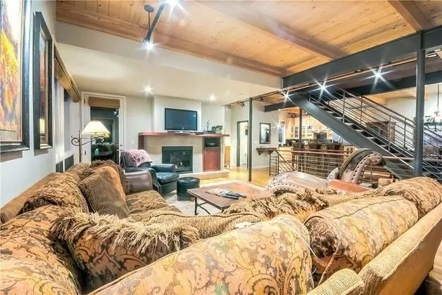 Blackhawk Loft 2886
