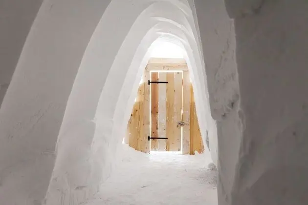 Blacksheep Village Igloo Chamrousse - Lobi