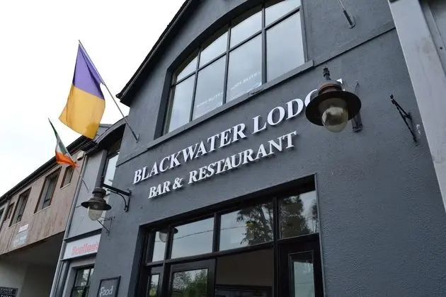 Blackwater Lodge Hotel - Dış Mekan