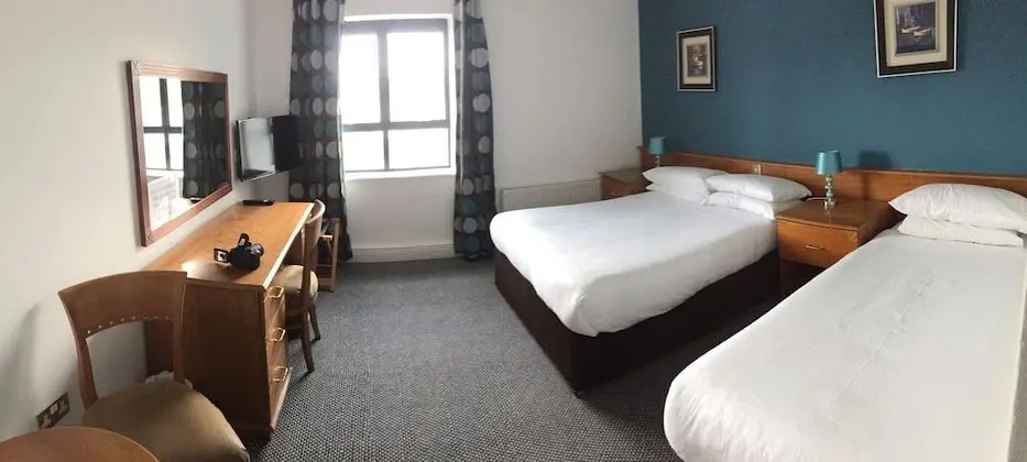 Blackwater Lodge Hotel - Oda