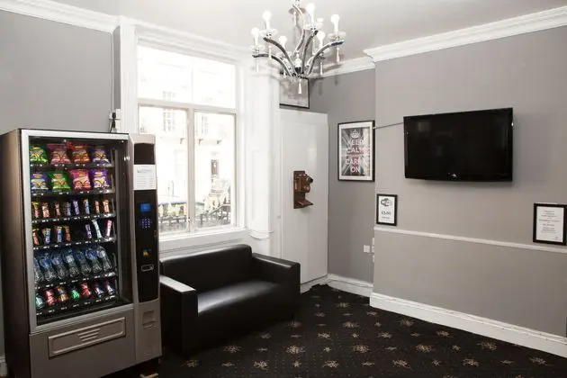 Blair Victoria Hotel London