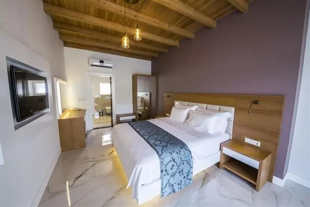 Blanca Beach Hotel