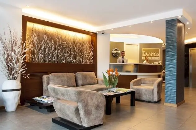 Blanca Hotel - Lobi