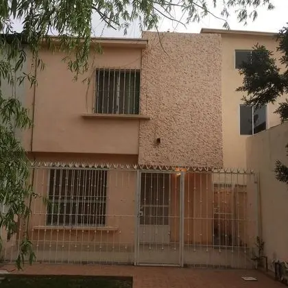 Blanquita Consulado Casa de Lujo