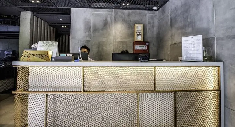 Blessed Hotel - Lobi