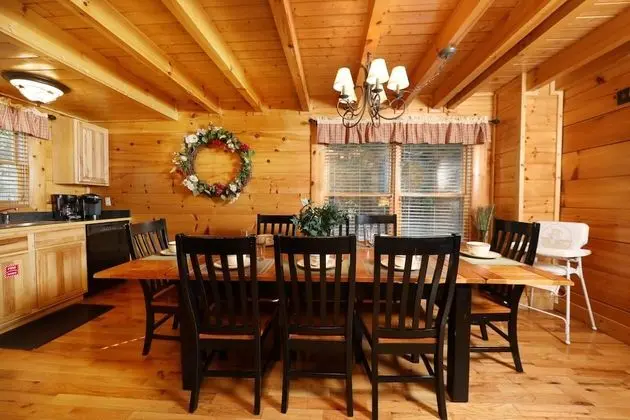 Blessed Nest - Four Bedroom Cabin - Mutfak