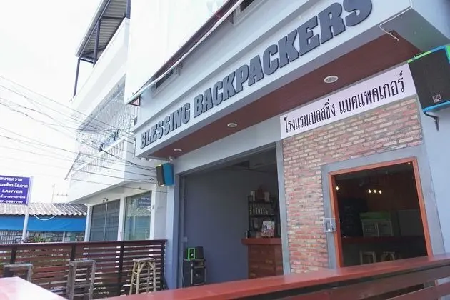 Blessing Backpackers - Öne Çıkan Resim
