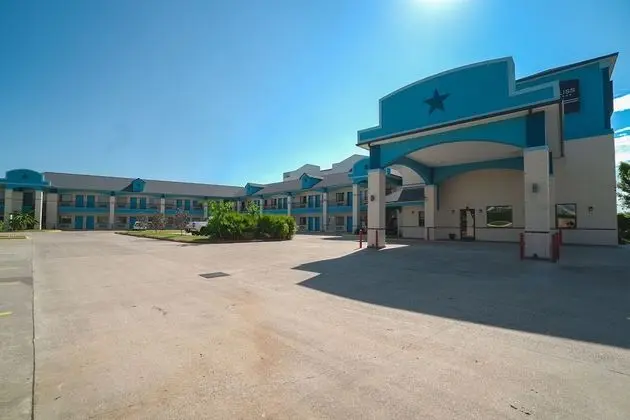 Hotel Bliss Boardwalk, Kemah TX-146 BY OYO
