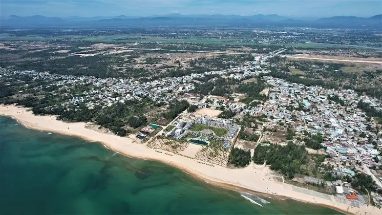 Bliss Hoi An Beach Resort & Wellness - Plaj
