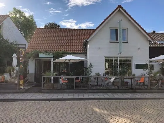 The Bliss Hotel Kitchen & Deli