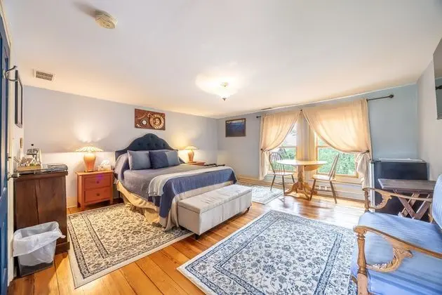 Bliss Point Farm and B&B - Oda
