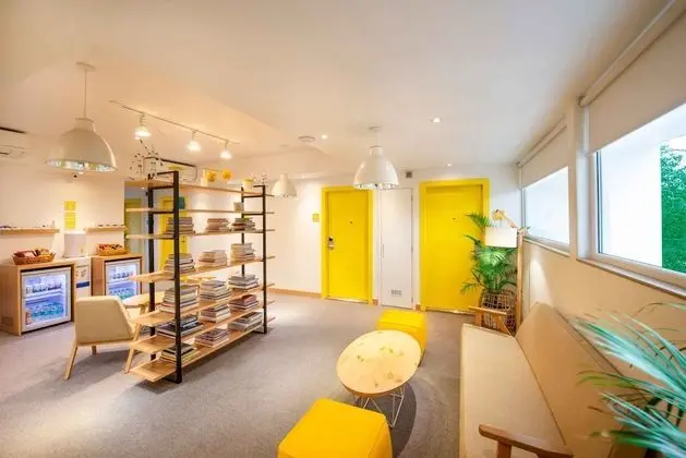 Bloomrooms @ Janpath - Lobi