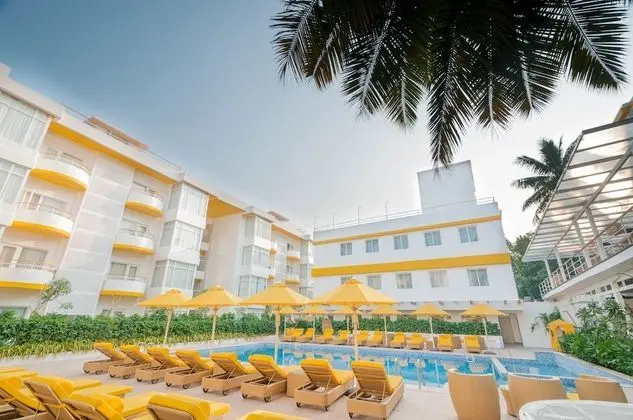 BloomSuites - Calangute - Havuz