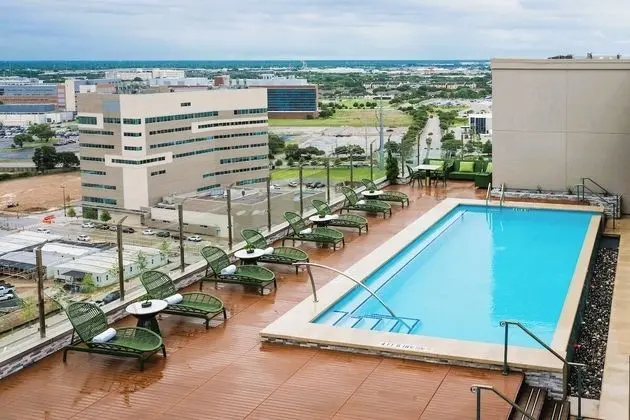 Blossom Hotel Houston - Havuz
