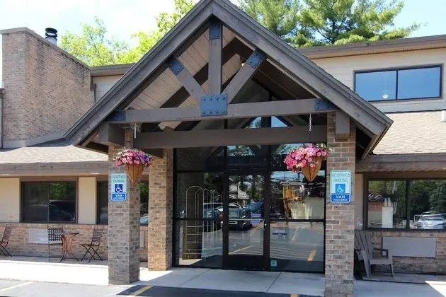 Blossom Hotel & Suites Traverse City - Dış Mekan