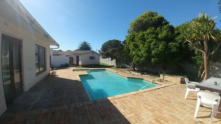 Blouberg Beach Retreat - Havuz