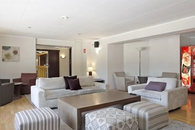 Hotel Blu Aran - Lobi