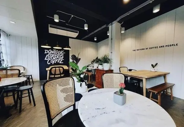 Blu Monkey Hub and Hotel Suratthani - Yerinde Yemek