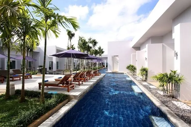 BLU PINE Villa & Pool Access - Havuz