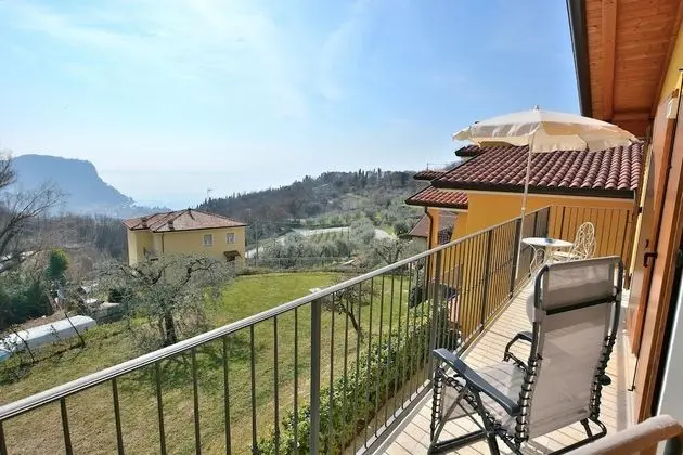 Blue Apartment in Costermano