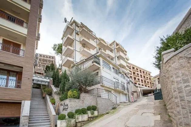 The Blue Apartments - Dış Mekan