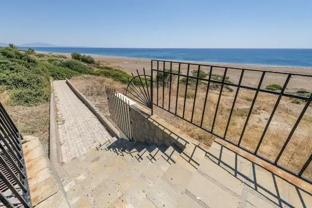 Blue Asteri Villa - Dış Mekan