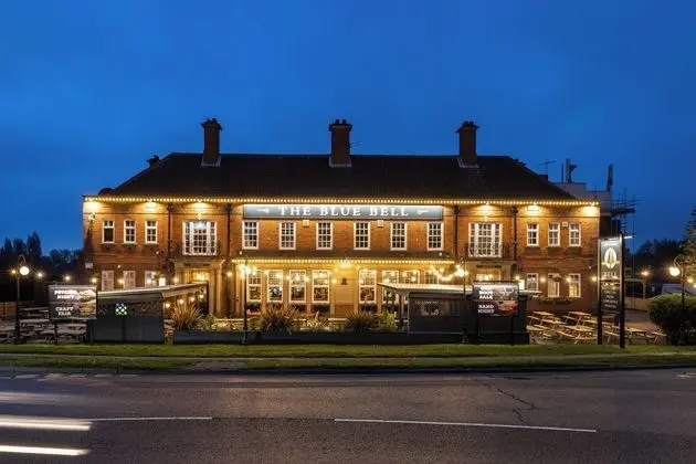 The Blue Bell Hotel - Öne Çıkan Resim